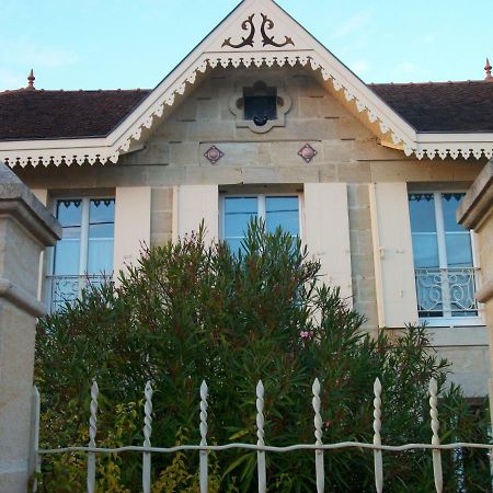 Bed and Breakfast Domaine De Monein Saint-André-de-Cubzac Exterior foto