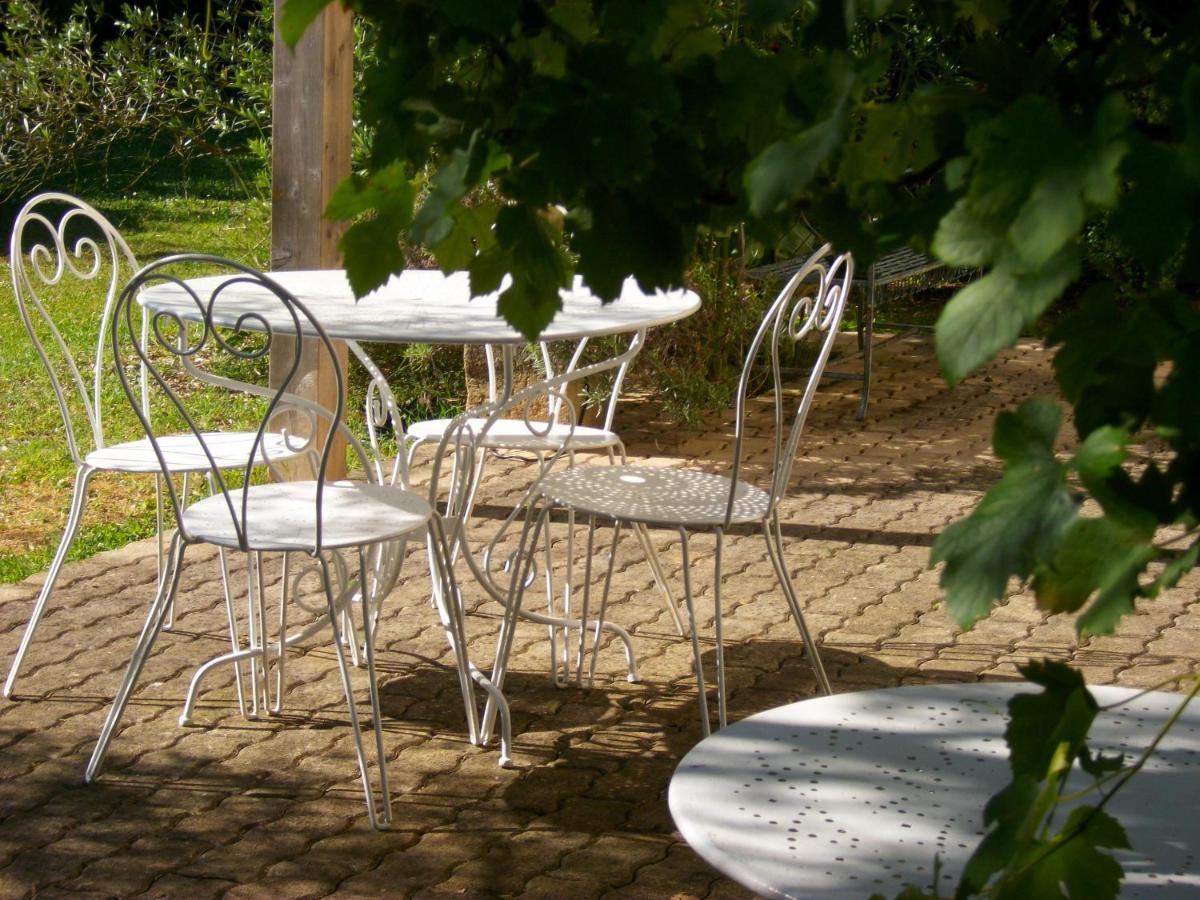 Bed and Breakfast Domaine De Monein Saint-André-de-Cubzac Exterior foto