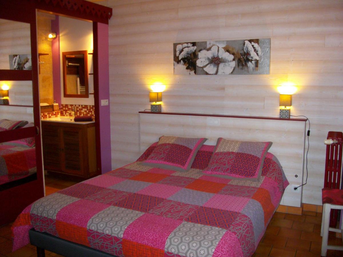 Bed and Breakfast Domaine De Monein Saint-André-de-Cubzac Exterior foto
