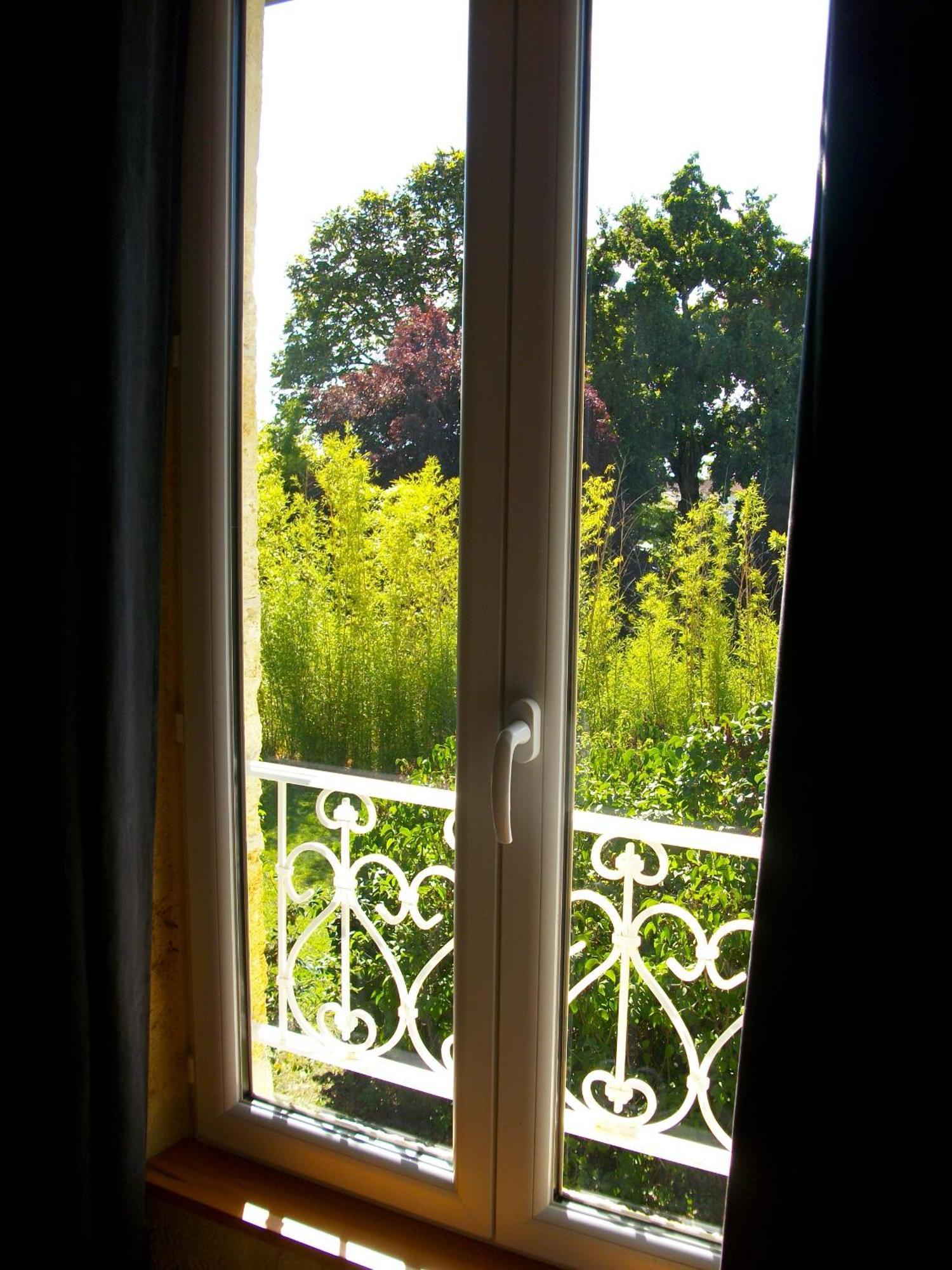 Bed and Breakfast Domaine De Monein Saint-André-de-Cubzac Exterior foto
