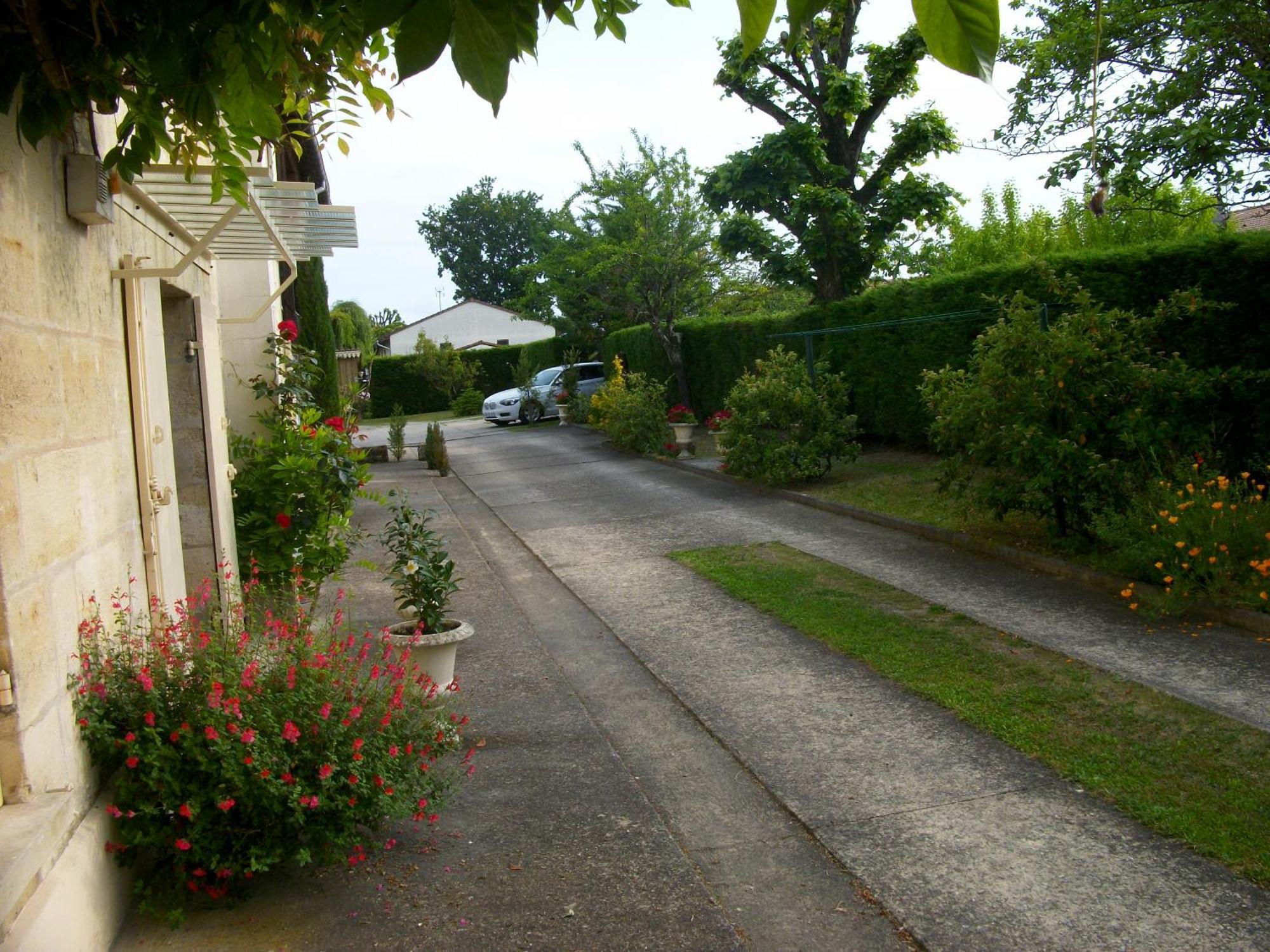 Bed and Breakfast Domaine De Monein Saint-André-de-Cubzac Exterior foto