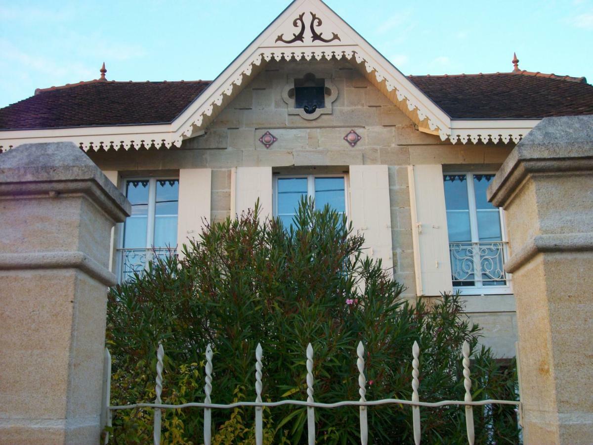 Bed and Breakfast Domaine De Monein Saint-André-de-Cubzac Exterior foto